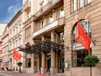 Vienna House by Wyndham Thüringer Hof Eisenach Hotels near Automobile Welt Eisenach