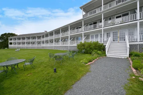 Bar Harbor Inn and Spa