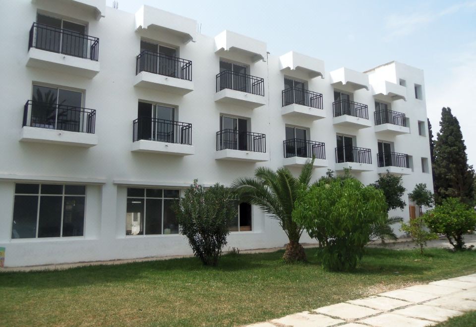 La Playa Hôtel Club - Housity
