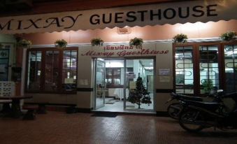 Mixay Chitchareune Guesthouse