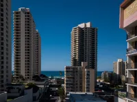 The Island Gold Coast - Mountain view