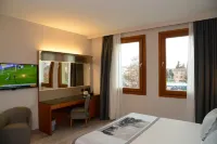 Albergo Roma, BW Signature Collection Hotels near Padri Bianchi