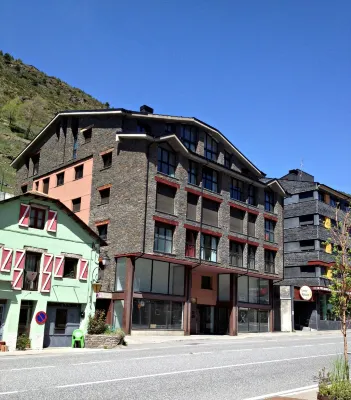 Apartamentos Degas Mikka Hotels in 