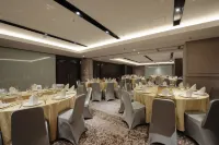 Gramm Hotel by Ambarrukmo - Formerly Grand Ambarrukmo Yogyakarta Hotels in Depok