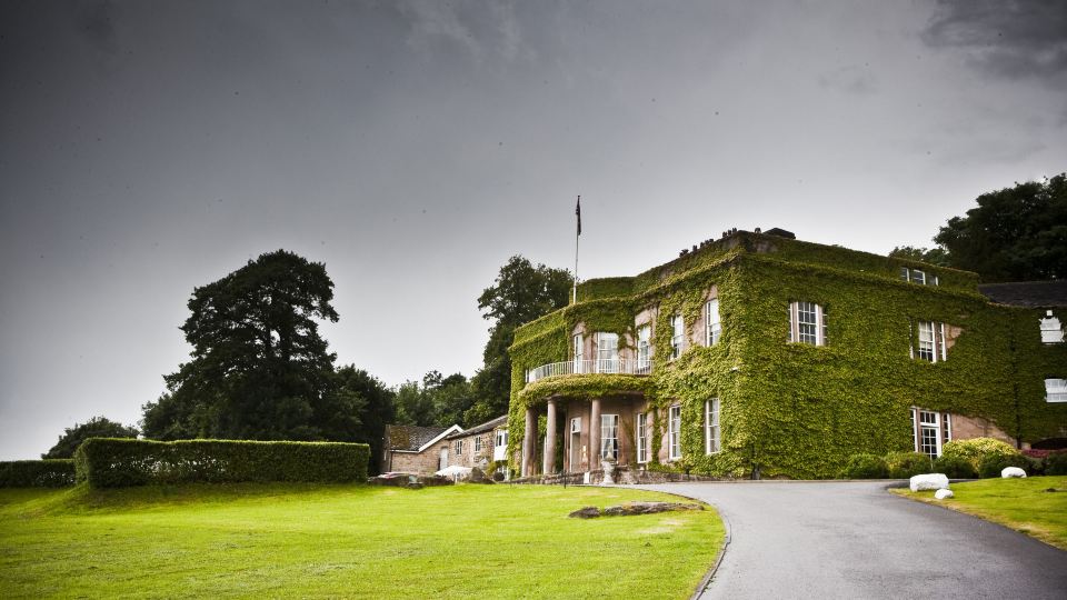 Wood Hall Hotel & Spa