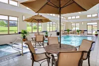 Best Western Plus University Park Inn  Suites Hôtels à : College Township