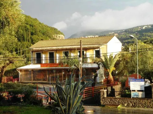 Anemona Studios Hotels in Agios Stefanos
