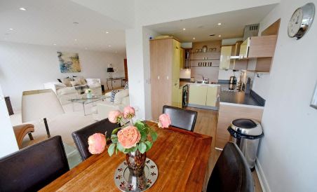 Kenilworth House - Housity