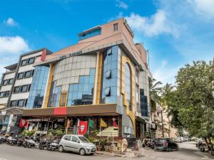 FabHotel Shivaals Residency