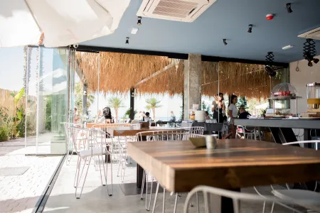 H Boutique Peña Parda