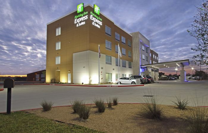 Holiday Inn Express & Suites BROOKSHIRE - KATY FREEWAY by IHG