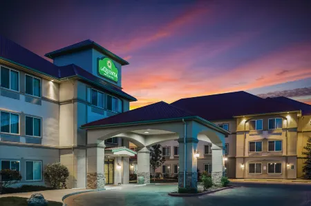 La Quinta Inn & Suites by Wyndham Rifle