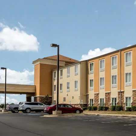 Comfort Suites Jonesboro University Area