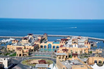 حياة ريجنسي Hotels near حديقة مرح لاند