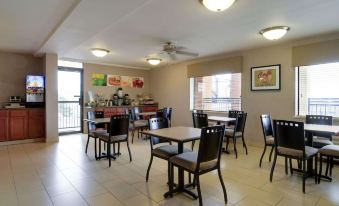 Quality Inn & Suites Clarksville