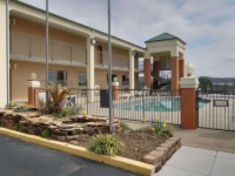 凱藝套房酒店 克拉克斯維爾酒店