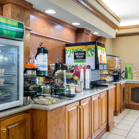 Quality Inn & Suites Decatur - Atlanta East