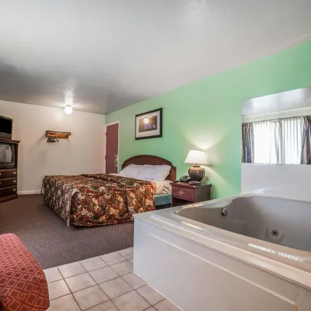 Ameri-Stay Inn & Suites