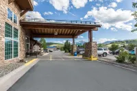 Quality Inn & Suites Silverthorne - Copper Mountain - parking