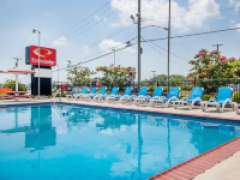 Econo Lodge Hotels in Atlantic County
