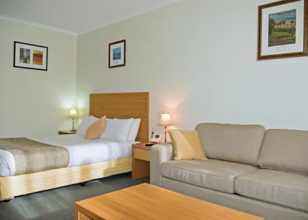 Admiralty Inn Отели в г. Джелонг