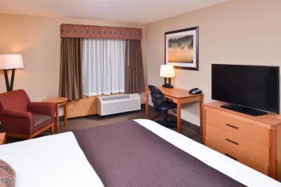 Best Western Plus Olympic Inn Hotel berhampiran Rogue River Place