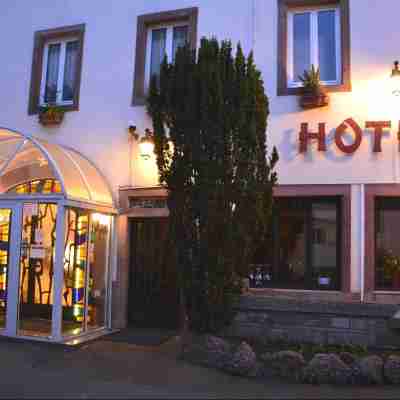 Logis Hôtel du Centre Hotel Exterior