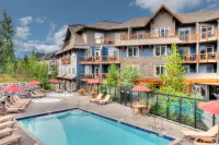 Blackstone Mountain Lodge by Clique - Pool