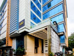 FabHotel Aksa International Andheri East