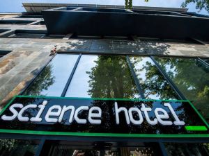 Science Hotel