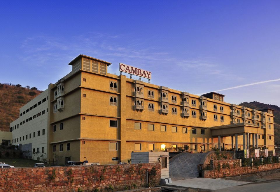 hotel overview picture
