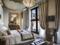 Ai Mori d'Oriente Hotels near Venice Santa Lucia Station