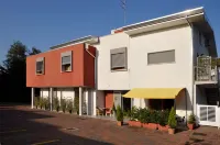 Hotel Mezzaluna Hotels near Ponte San Francesco
