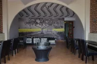 Best Western Plus Meridian Hotel - Baarit