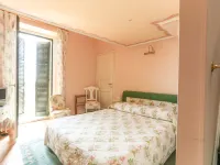 Hotel Colonne Hotels in Porto Ceresio