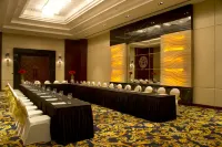 Della Resorts Hotels in Kune N.m.