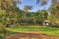 Yallingup Forest Resort فنادق في دانسبورو