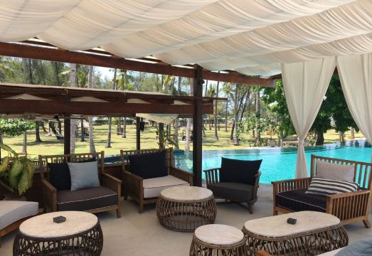 1. 폰독 산티 에스..