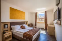 Hotel Portici Romantik & Wellness Hotel a Pieve di Ledro