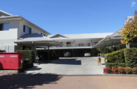 琴奇拉市中心汽車旅館 欽奇利亞酒店