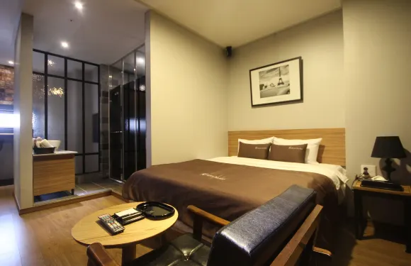 Sasang The May酒店