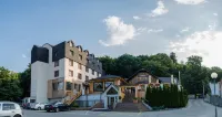 Hotel West Hôtels à : Lozorno