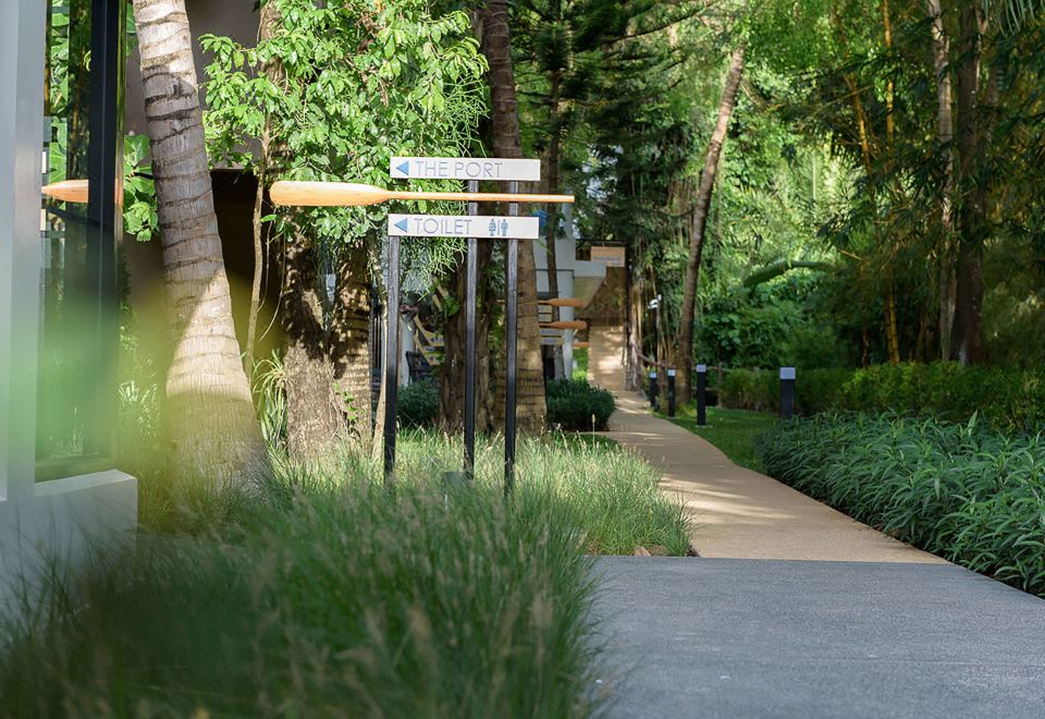 디바나 끄라비 리조트