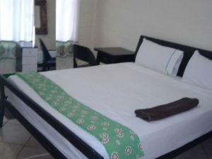 Kazungula Guest House