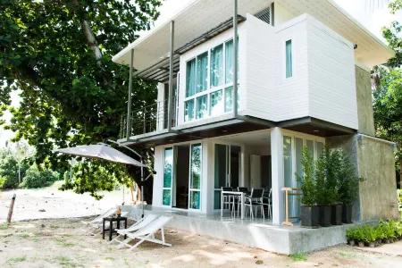 Koh Mak Cococape Resort Отели в г. Остров  Мак