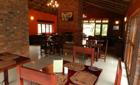 Kutandara Lodges - Housity