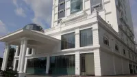 호텔 카르티카 파크 Pirappancode Sree Krishna swami Temple pond 주변 호텔