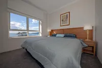 Barrington, 707/35-45 Shoal Bay Road