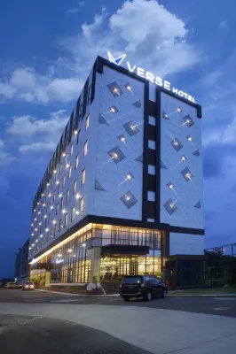 Verse Hotel Cirebon Hotels near Masjid Jami' Al Makmur, Desa Mertapada Kulon