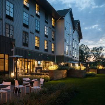 Hotel Zero Degrees Danbury-danbury Updated 2021 Price Reviews Tripcom